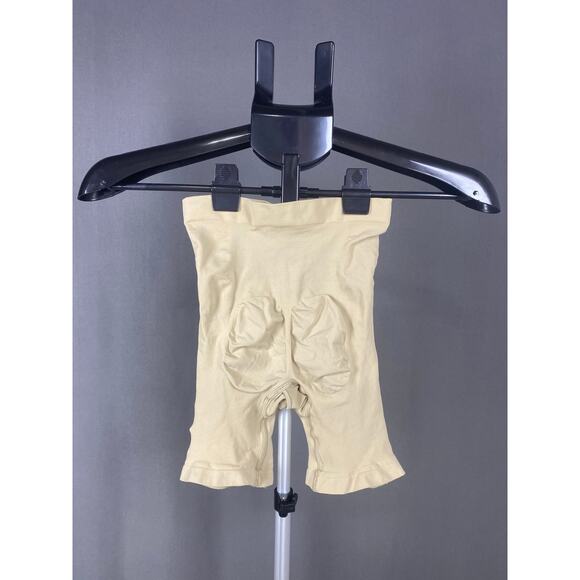 SKIMS Sculpting High Waist Mid-Thigh Shorts Shapewear Beige Size M - Picture 3 of 4